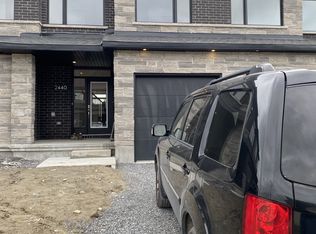 2440 Goldhawk Dr, Ottawa, ON K2S3G3