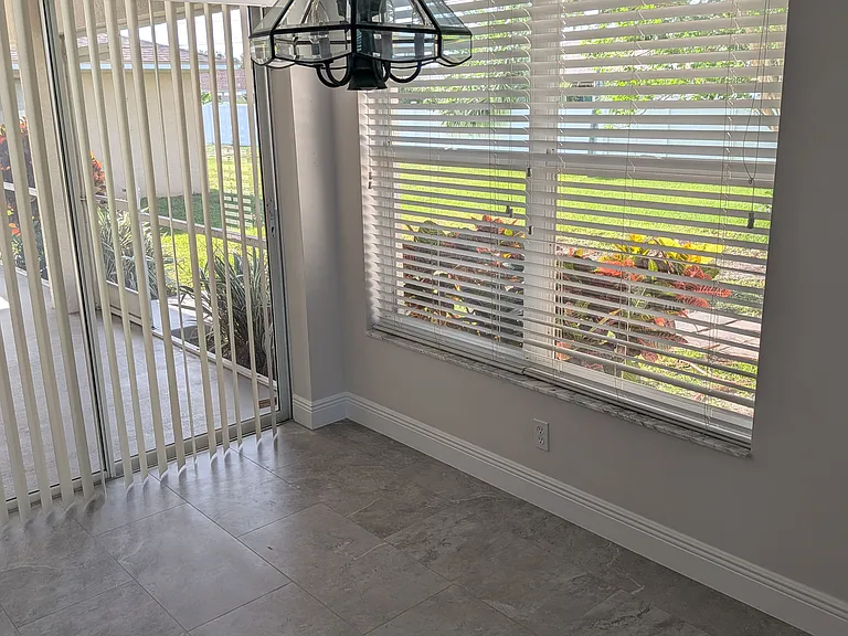 Bright Sunny Breakfast area
