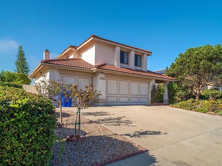 8733 Elford Ct — Photo 2