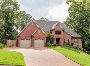 713 Ridgewood Manor Dr, Oxford, MS 38655