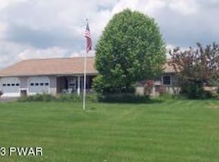 5 1st St, Beach Lake, PA 18405