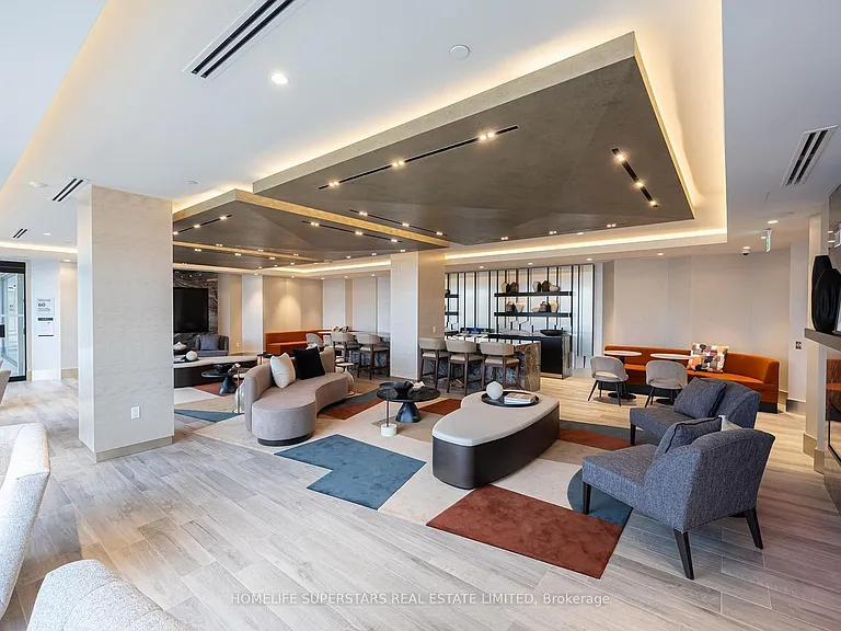 858 Dupont St #721 — Photo 24
