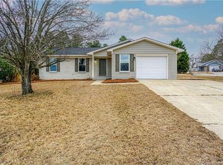 1706 Winnabow Dr, Fayetteville, NC 28304