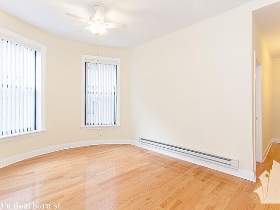 3rd image of 1220 N Dearborn St #822