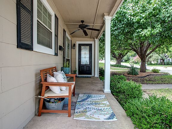 4_3813LindenAve-5.jpg