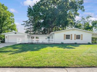 3506 Woodmont Dr, South Bend, IN