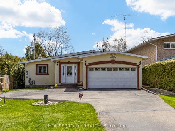 2683 Lakeshore Rd E, Oro Medonte, ON L0L 1T0