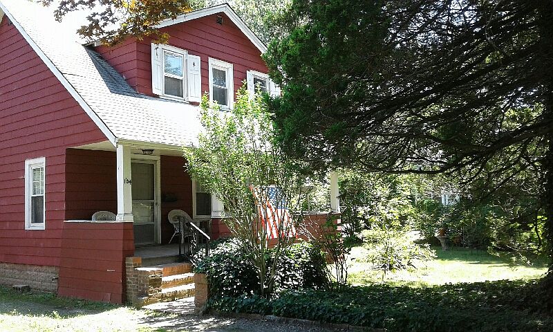 1st image of 104 Onderdonk Ave