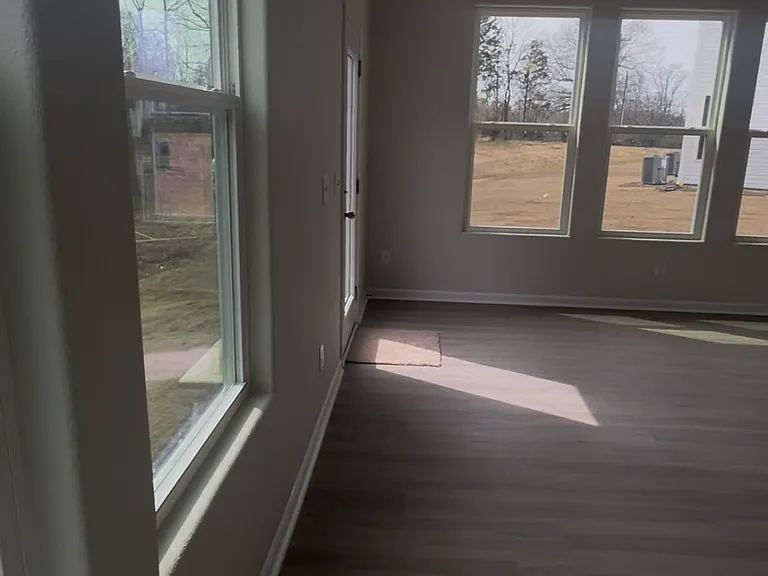 2142 Willow Glen Dr — Photo 11
