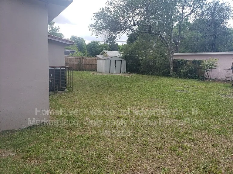 12004 Derris Ct — Photo 7