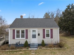 108 Bartlett Dr, Warwick, RI 02886