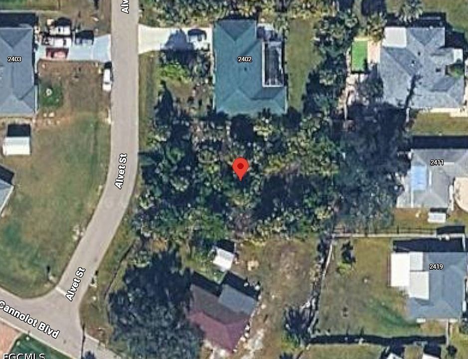 1st image of 2410 Alvet St