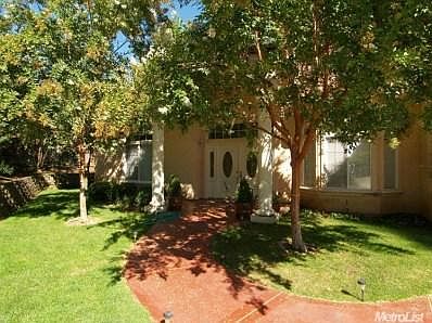 2nd image of 892 Vista Verano Ct