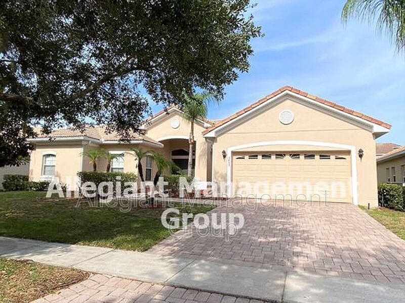 1st image of 3607 Valleyview Dr