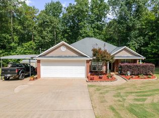 1328 Martin Rd, Hamilton, GA 31811