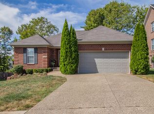 4206 Brook Farm Pl, Louisville, KY 40299