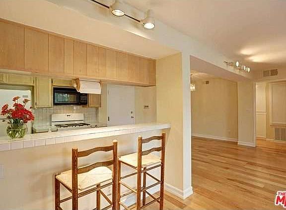 2nd image of 1731 Barry Ave APT 111