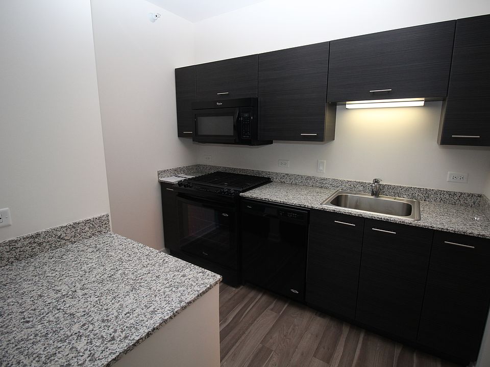 1st image of 809 Lasalle St #11