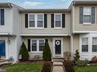 74 Pebble Ln, Blackwood, NJ 08012