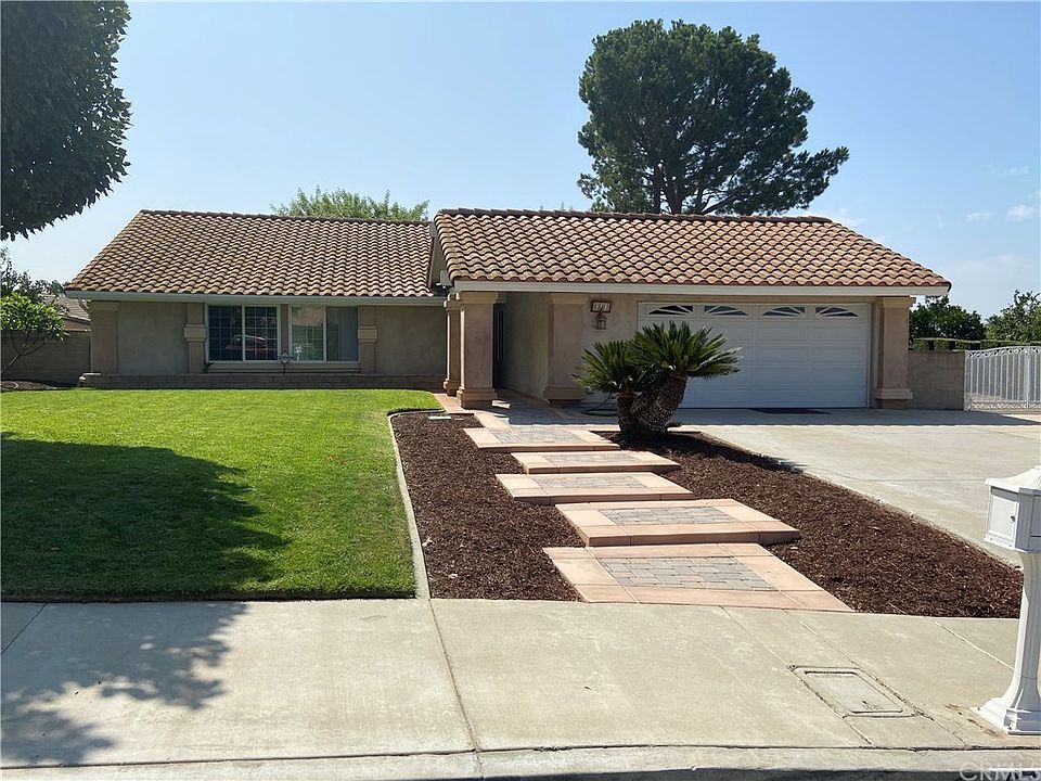 1st image of 6761 Roanoak Pl