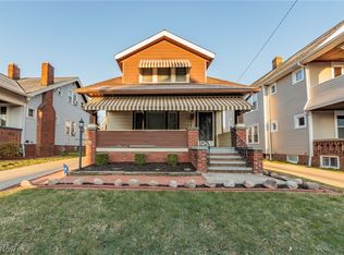 2072 Waterbury Rd, Lakewood, OH 44107