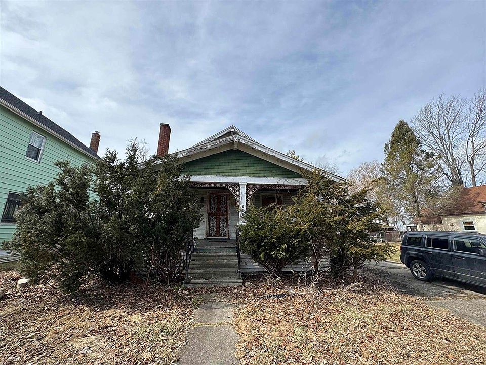 1st image of 213 S 12th St