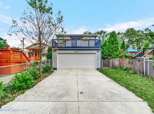 6904 W Dickens Ave, Chicago, IL 60707