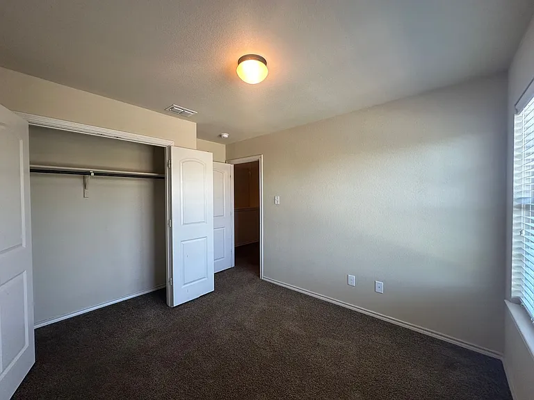 160 Creekside Villa Dr — Photo 19