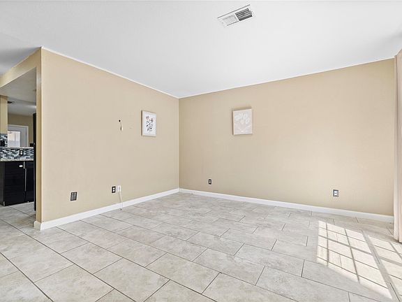 5th image of 1425 Springrock Ln #4