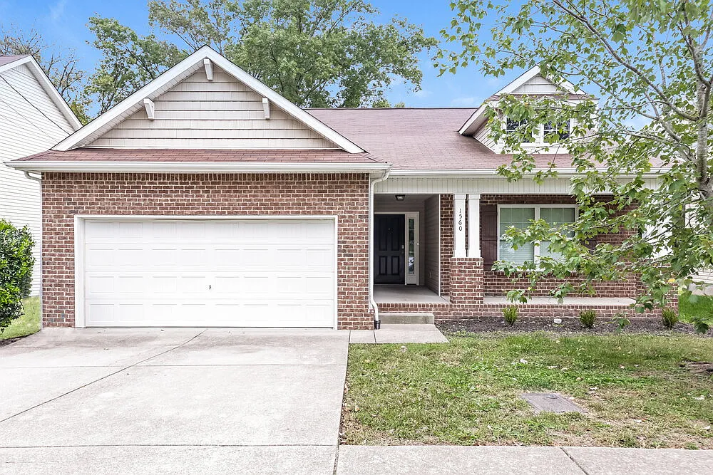 3 bed, 2.0 bath, 1310 sqft, $2,055 — Photo 1