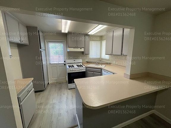 5th image of 709 Francis St