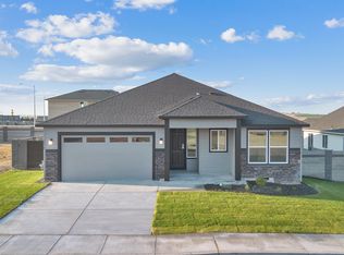 7954 Fortress St, West Richland, WA 99353