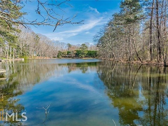 4th image of 3432 Sweetwater Dr