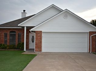 425 SW 80th St, Lawton, OK 73505