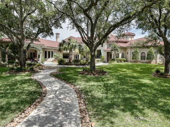 107 Sunset Dr, Friendswood, TX 77546