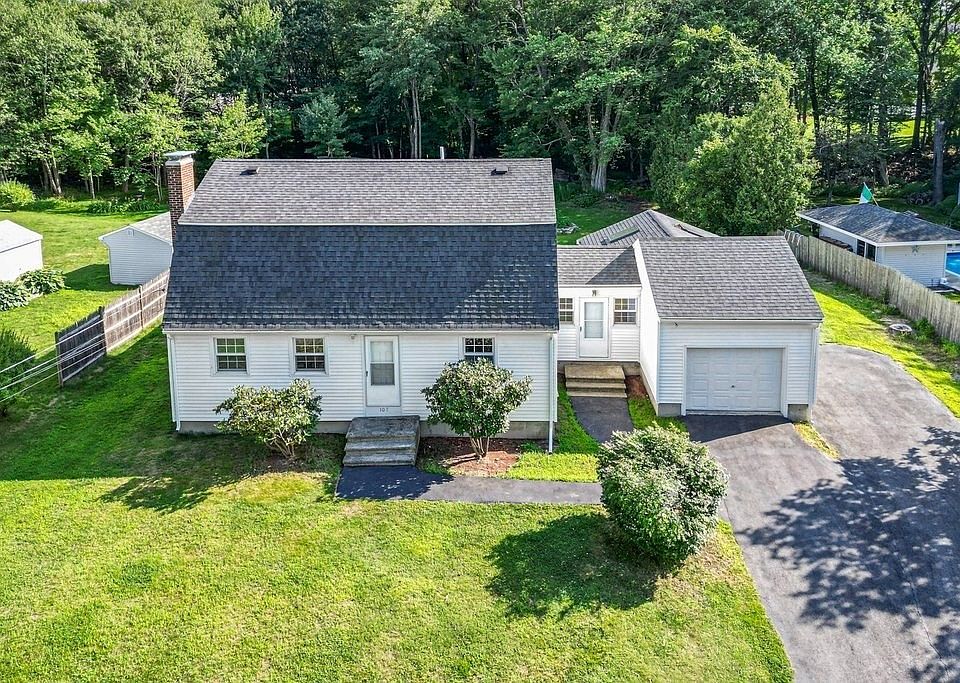 1st image of 107 Bumble Bee Cir