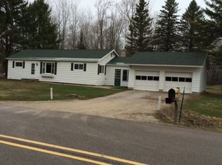 1665 W Conway Rd, Harbor Springs, MI 49740