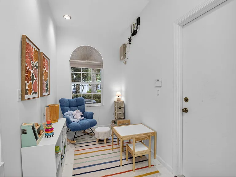 2464 NW 66th Dr — Photo 31