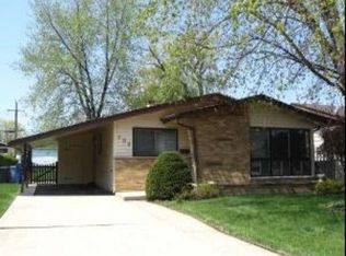 908 Craig Pl, Addison, IL 60101