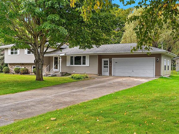 2nd image of 5224 Woodland DRIVE