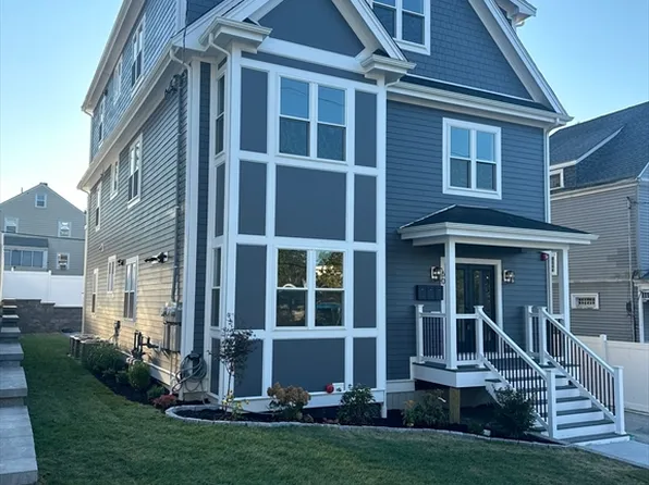 60 Oakridge St, Mattapan, MA 02126