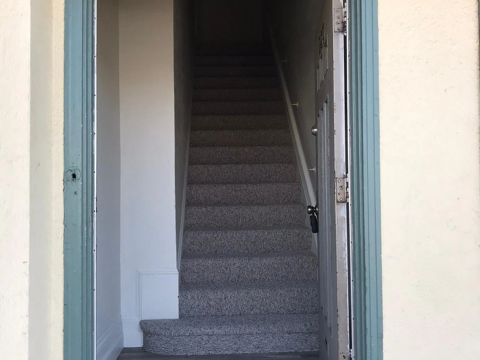 285 W 10th St — Photo 2