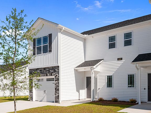 3rd image of 4400 Laurel Ridge Dr Unit A