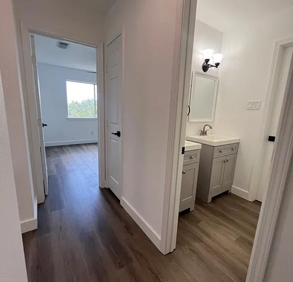 450 Shady Bluff Dr #D — Photo 2
