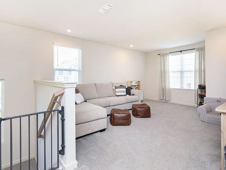 6787 Oakcrest Dr — Photo 17