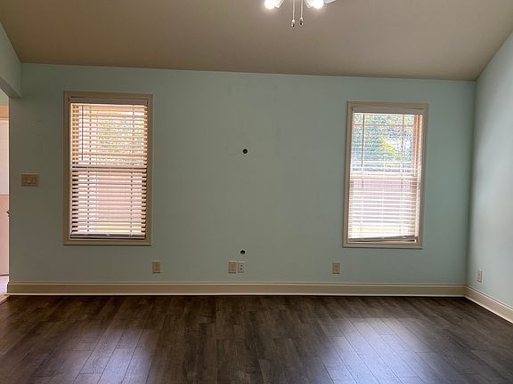 2nd image of 108 Tahoe Ln