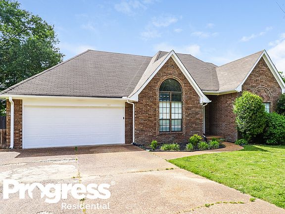 3rd image of 393 Walnut Trace Dr