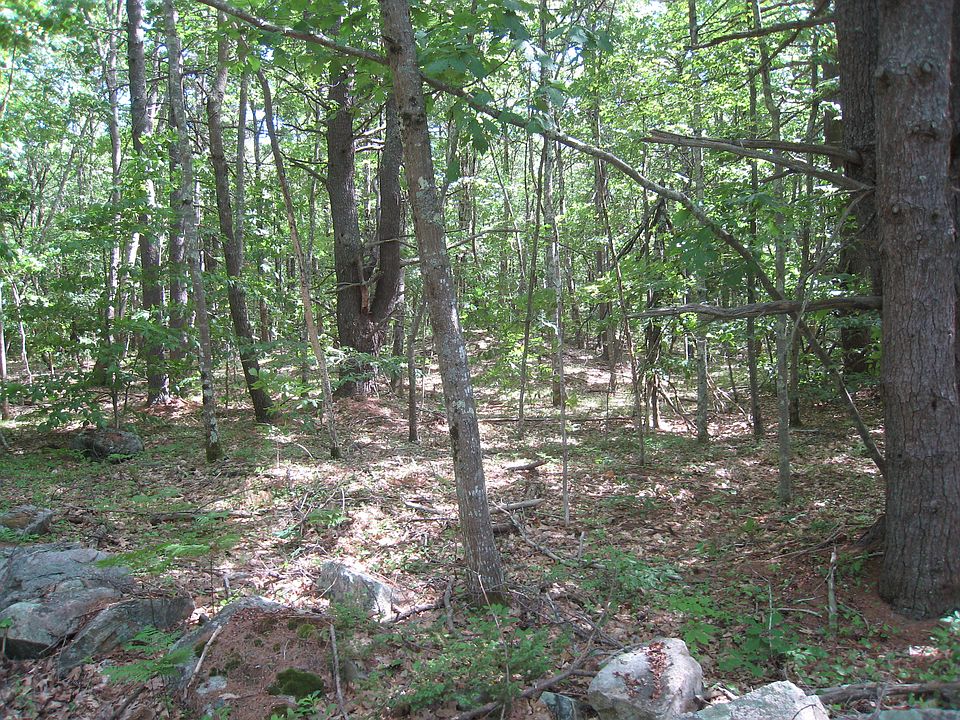 2nd image of 6 Deer Run
