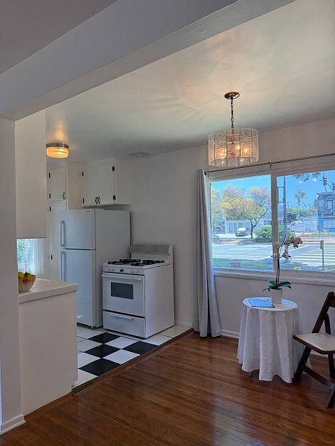 1st image of 12538 Venice Blvd APT 1