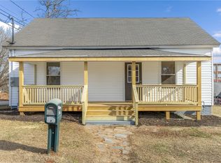 101 S 6th St, Easley, SC 29640